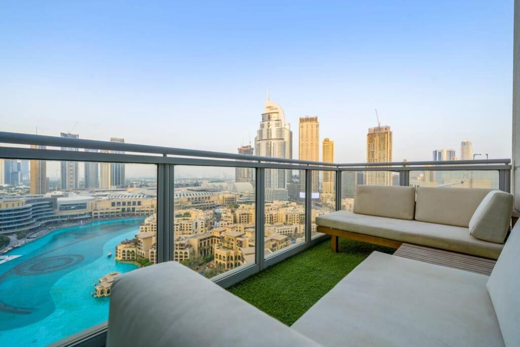 Spectacular Burj & Fountain View - Luxurious 3 Bedrooms & Maids Room - The Residences Dubai Esterno foto