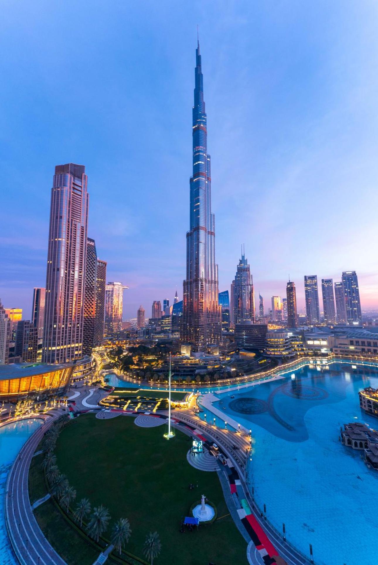 Spectacular Burj & Fountain View - Luxurious 3 Bedrooms & Maids Room - The Residences Dubai Esterno foto