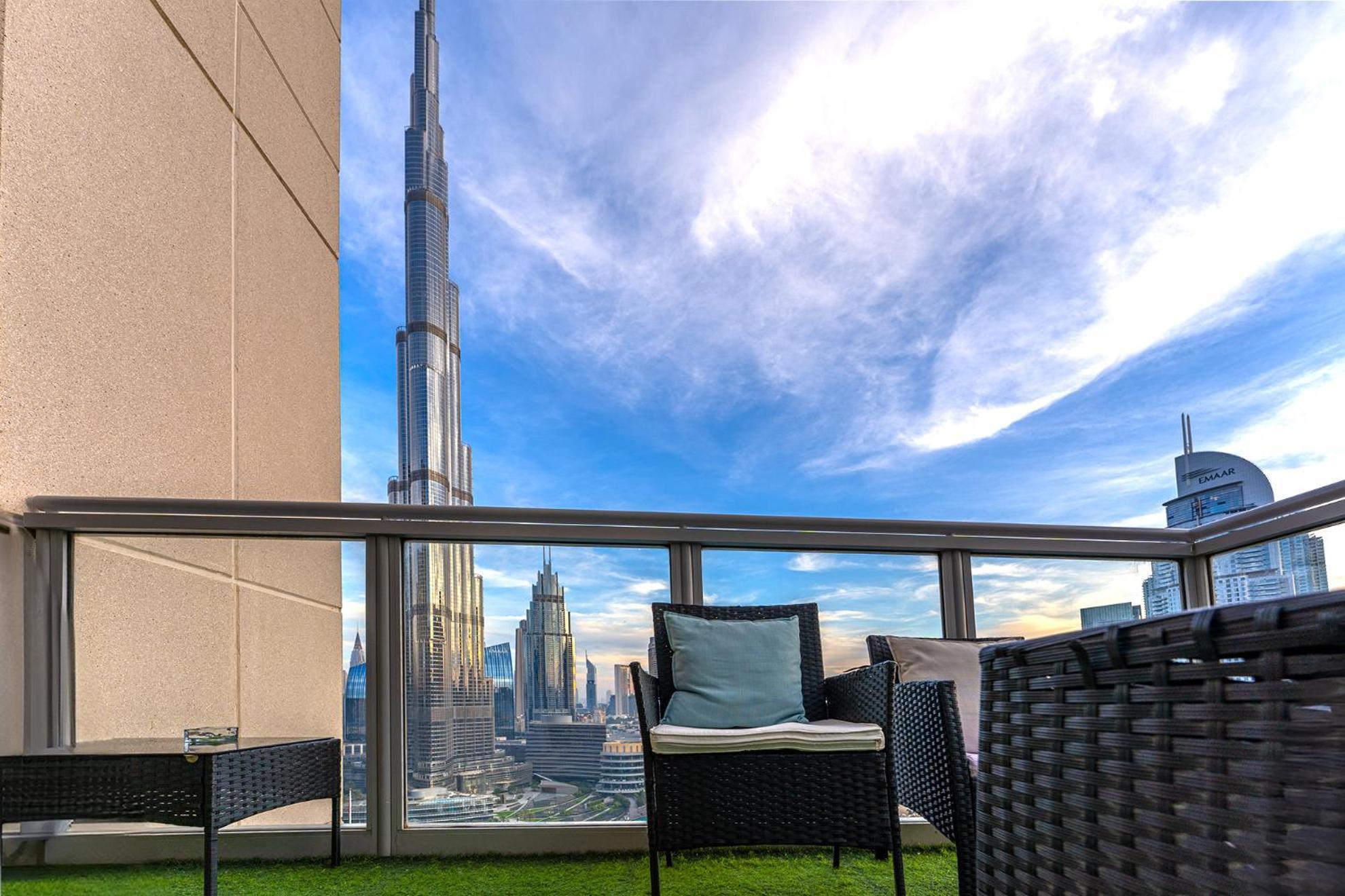 Spectacular Burj & Fountain View - Luxurious 3 Bedrooms & Maids Room - The Residences Dubai Esterno foto